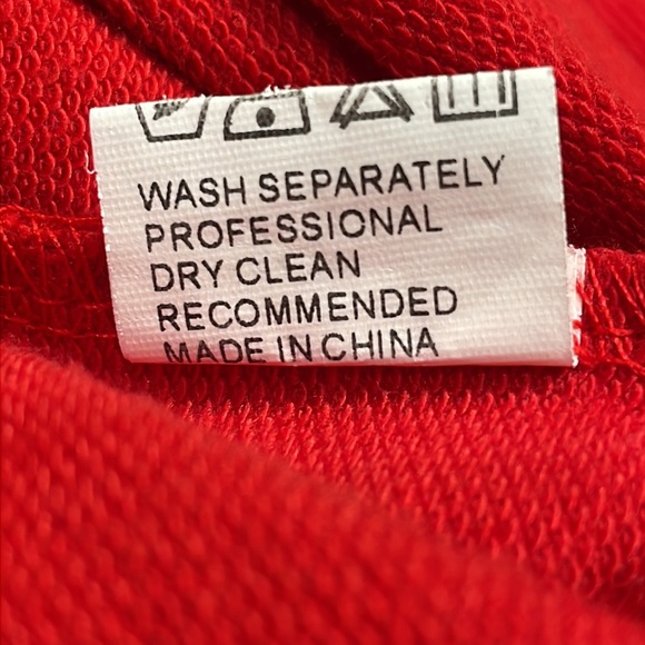 Women’s Size XL Lightweight long sleeve top Dutton Yellowstone Ranch Red Black - Picture 13 of 14